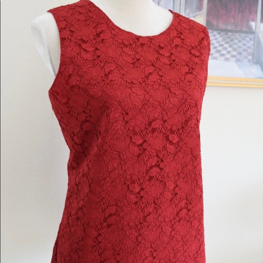 Karen Scott Red Lace Sleeveless Top Fully Lined, Excellent condition, Si…